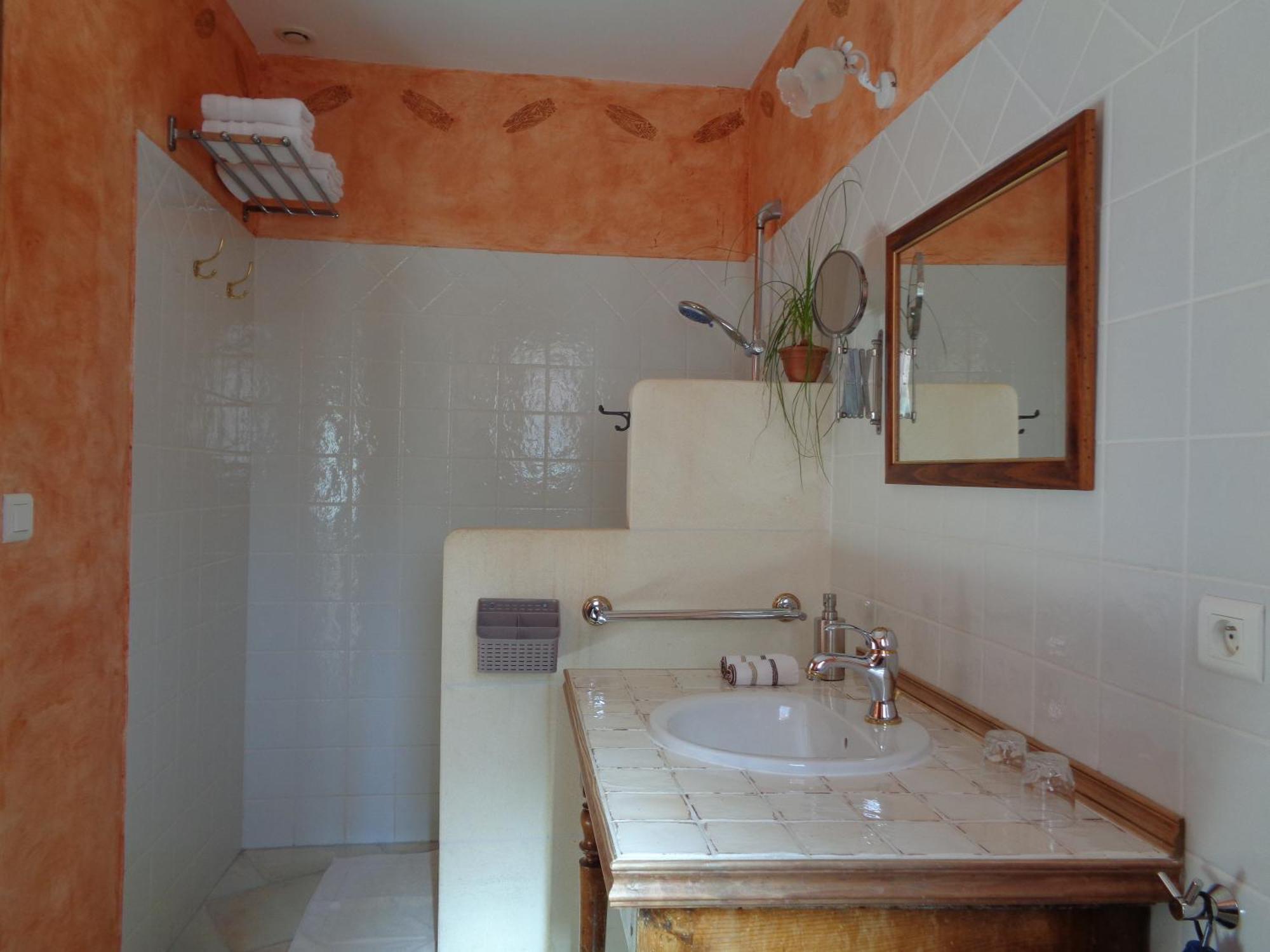 Clos Des Lavandes - Chambres Et Suites De Charme Climatisees-Luberon Лакост Екстер'єр фото