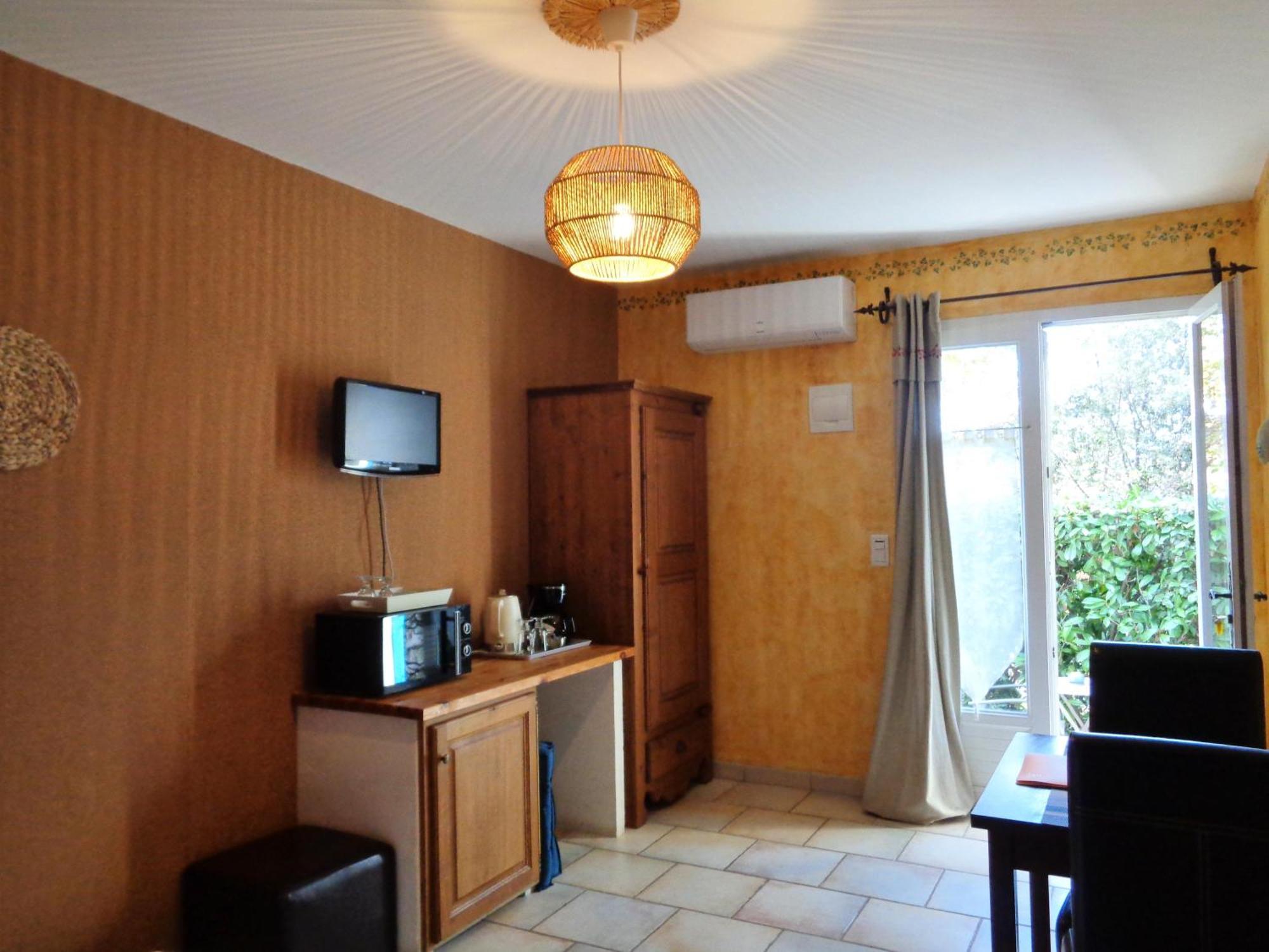 Clos Des Lavandes - Chambres Et Suites De Charme Climatisees-Luberon Лакост Екстер'єр фото